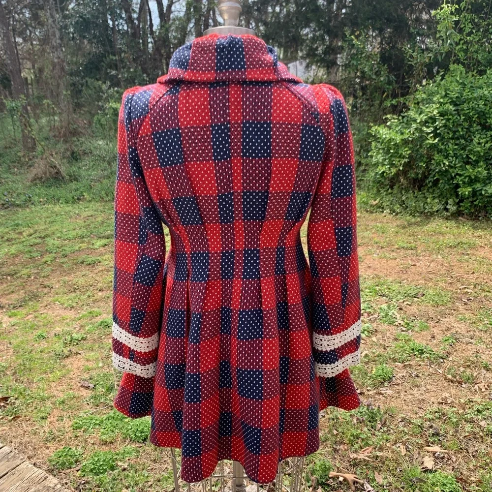 Ryu Cottage-Core Little Red Riding Hood Coat - Picture 15 of 16